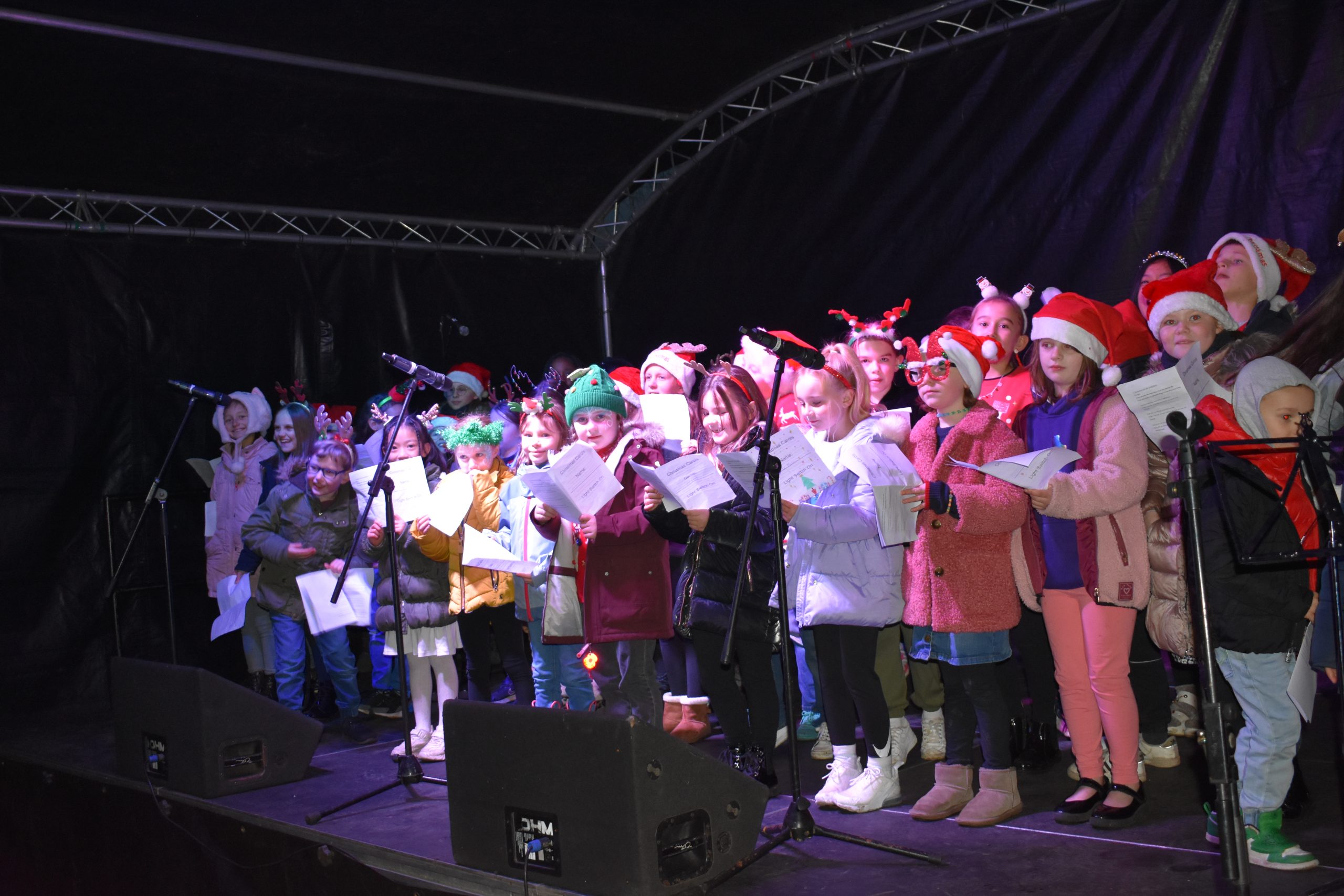 PICTURE GALLERY - Alfreton Christmas Lights Switch On 2023 - Part 3